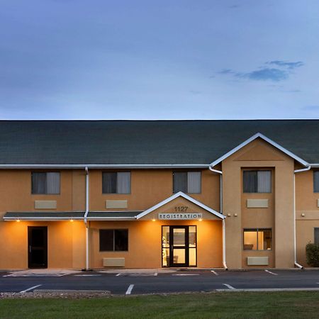 Travelodge By Wyndham Marysville Екстериор снимка