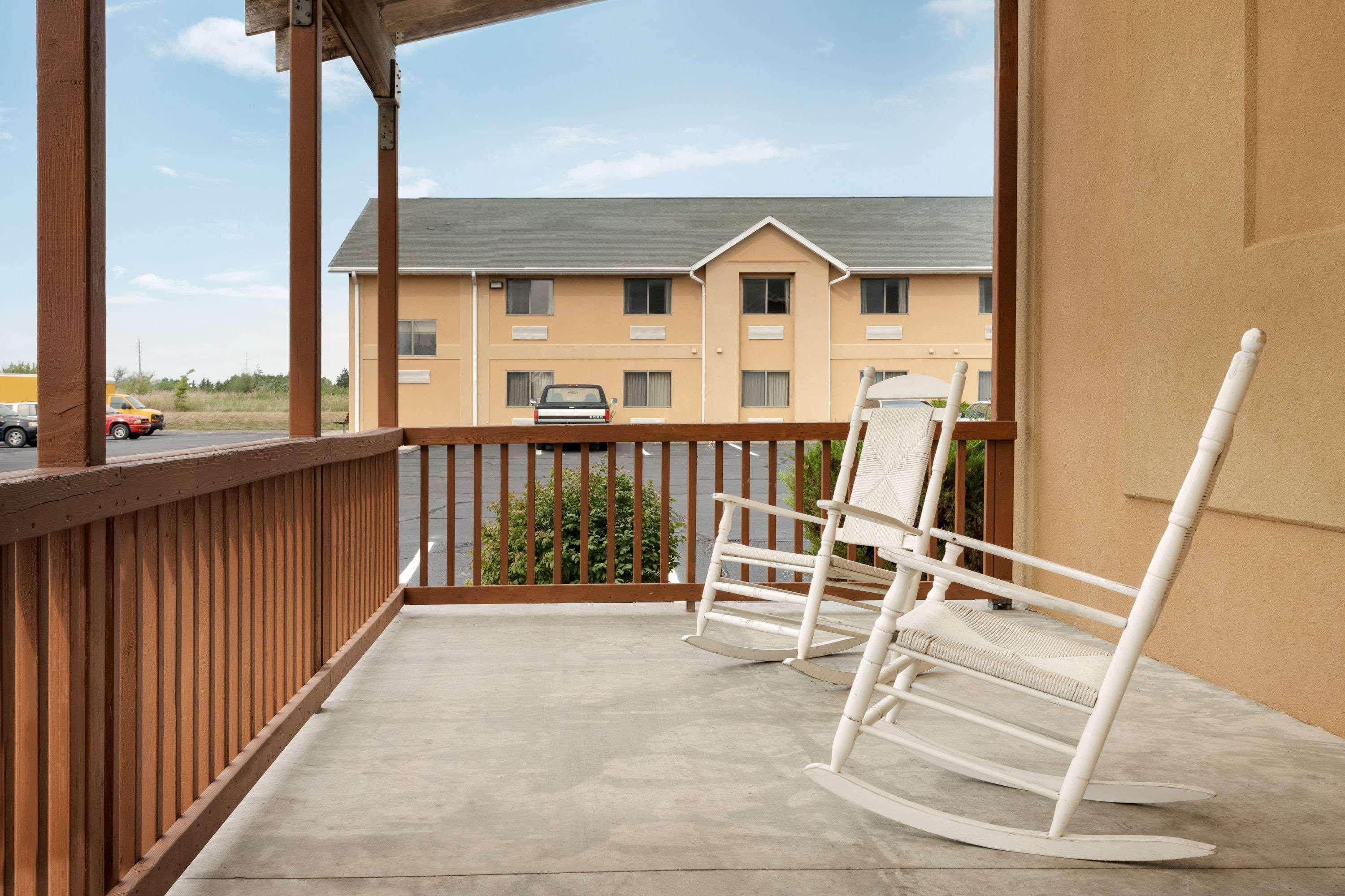 Travelodge By Wyndham Marysville Екстериор снимка
